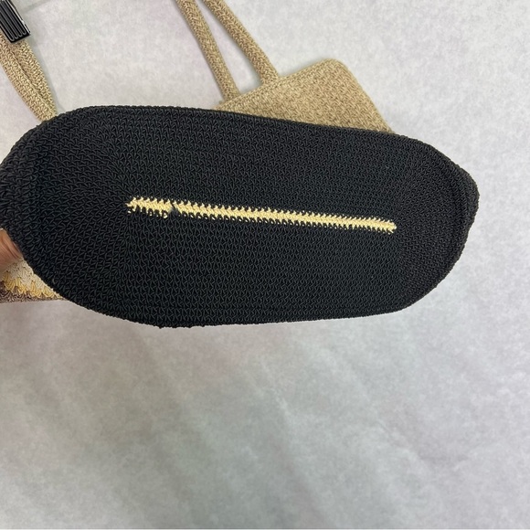 Liz Claiborne Crochet Knit Shoulder Bag Purse - Picture 4 of 10